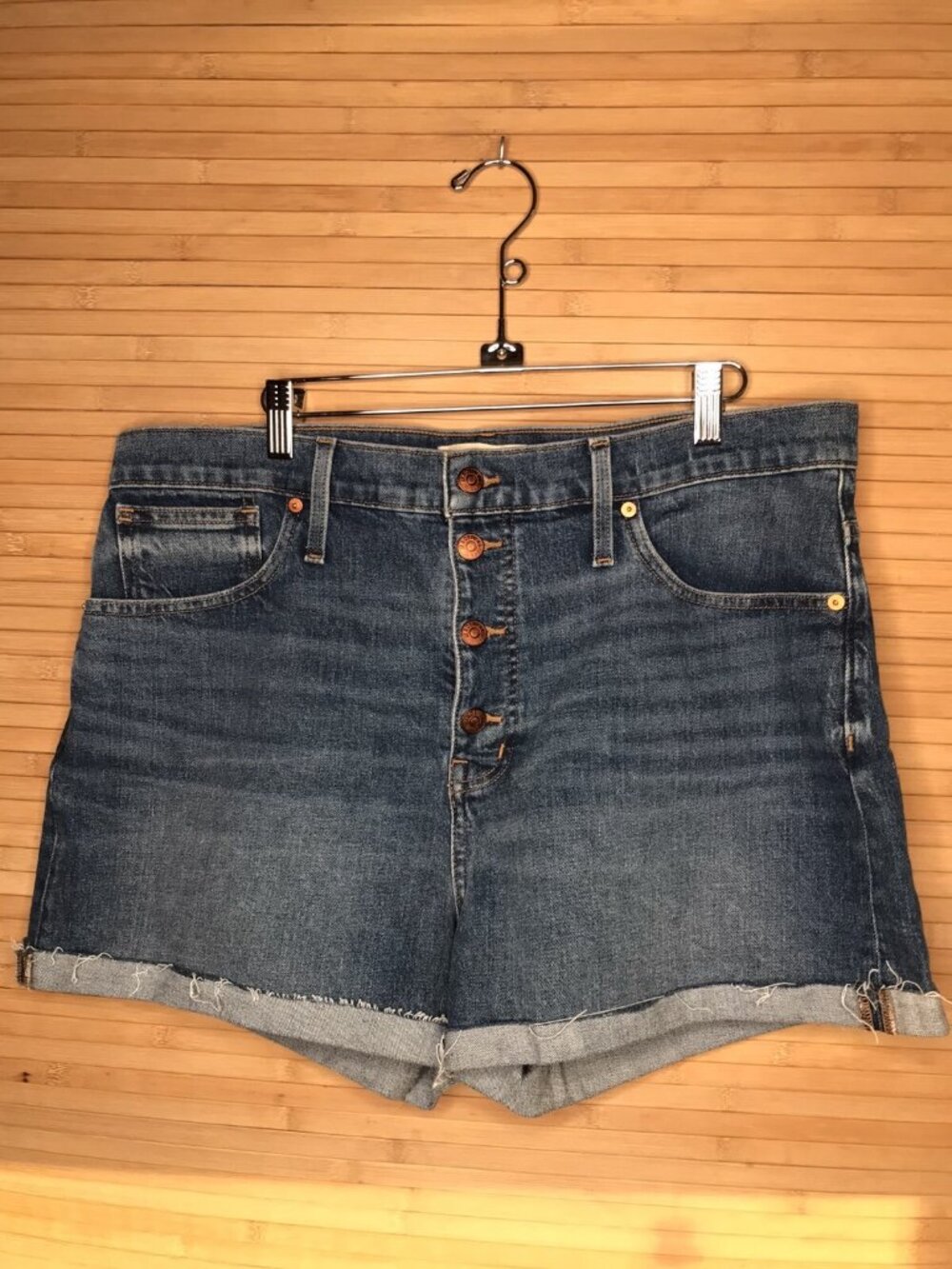 NWT Madewell sz 32 AJ238 Button-Front High-Rise Cut-Off Denim Shorts 36" waist